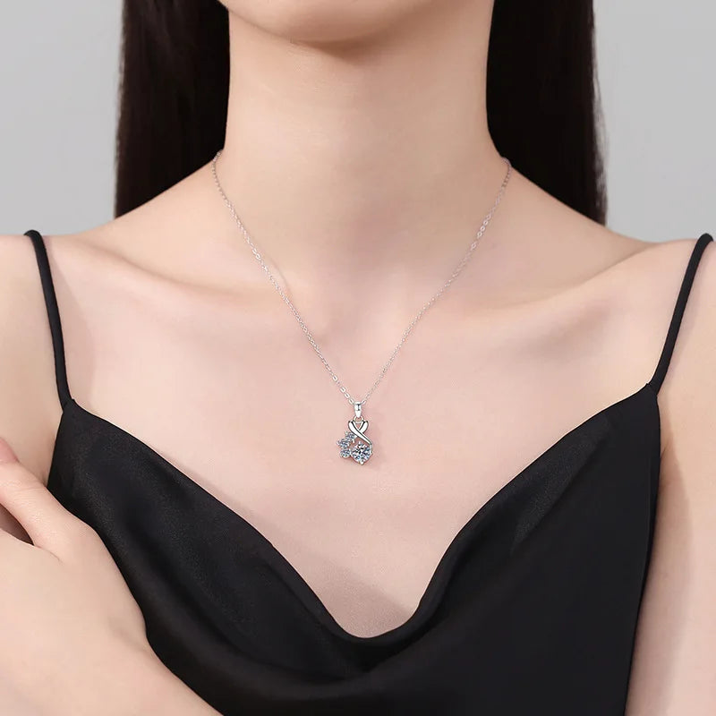 Lustrous Bond Necklace