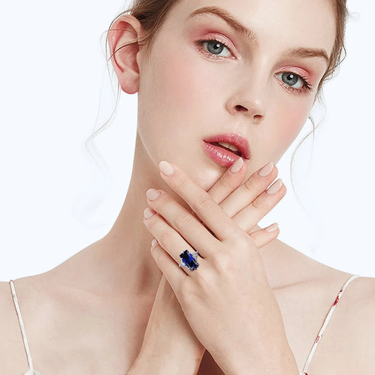 Twinkle Sapphire Ring