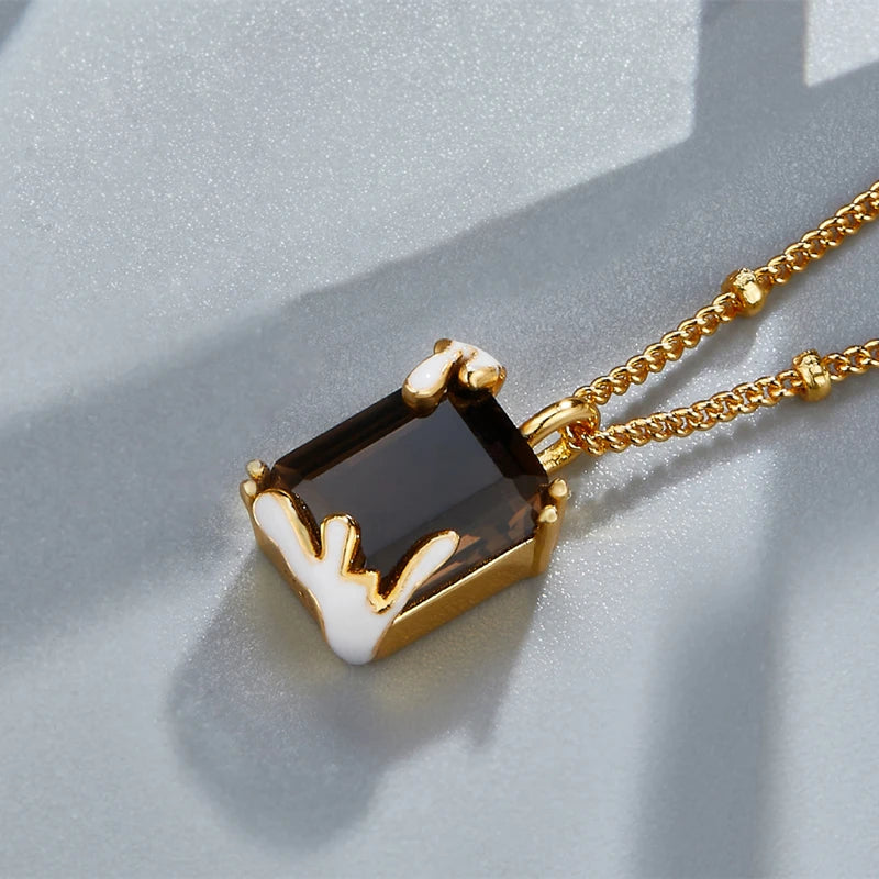 Vevet Night Necklace