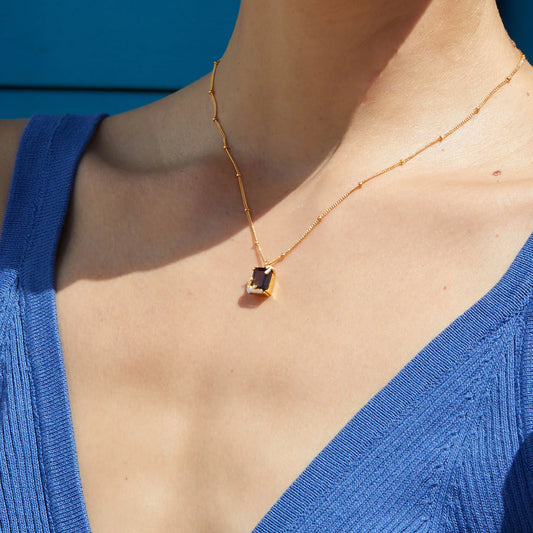 Vevet Night Necklace