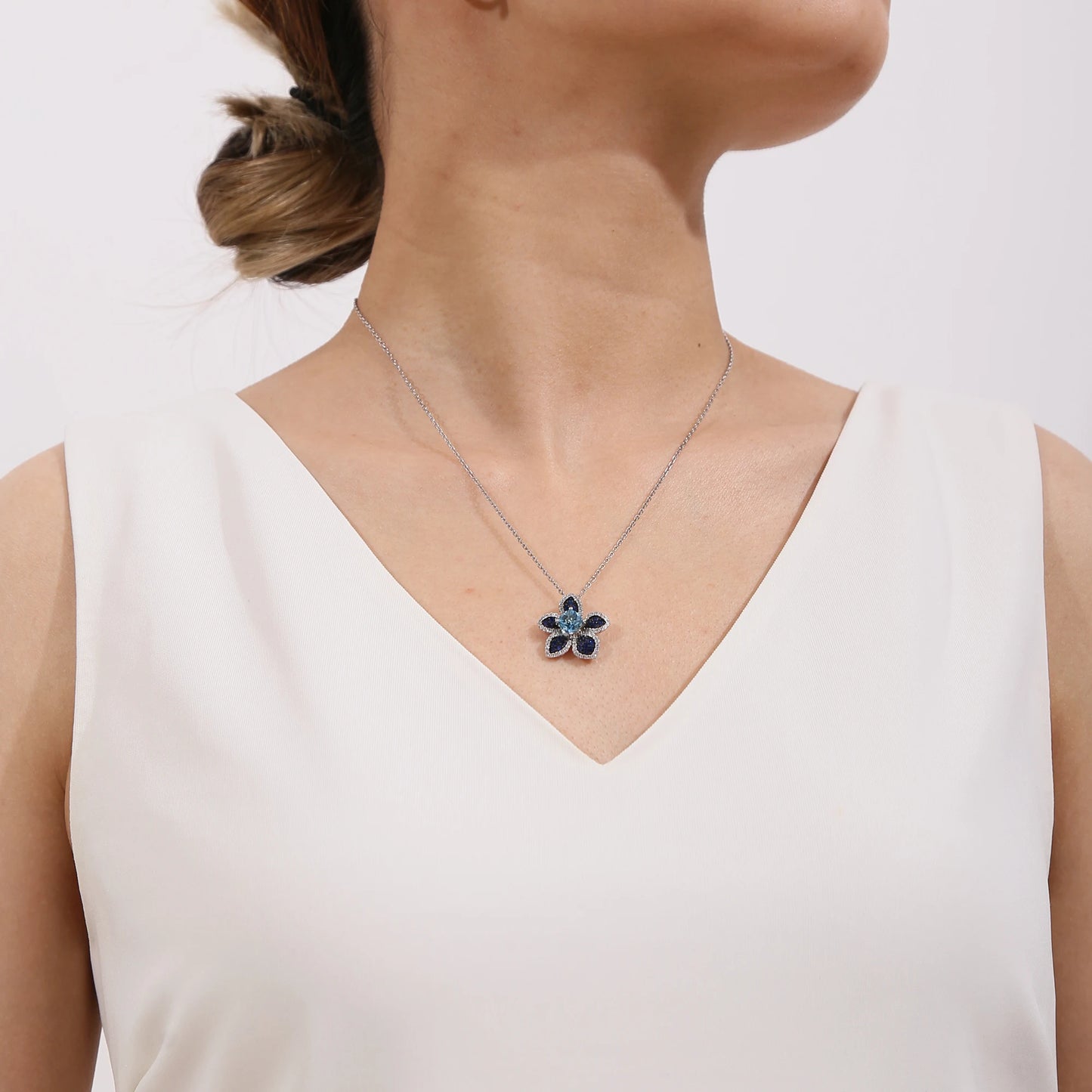 Mini Flower Necklace