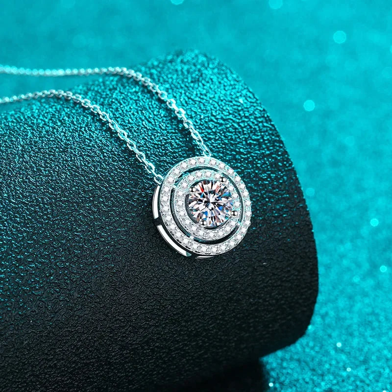 Glint of Purity Necklace