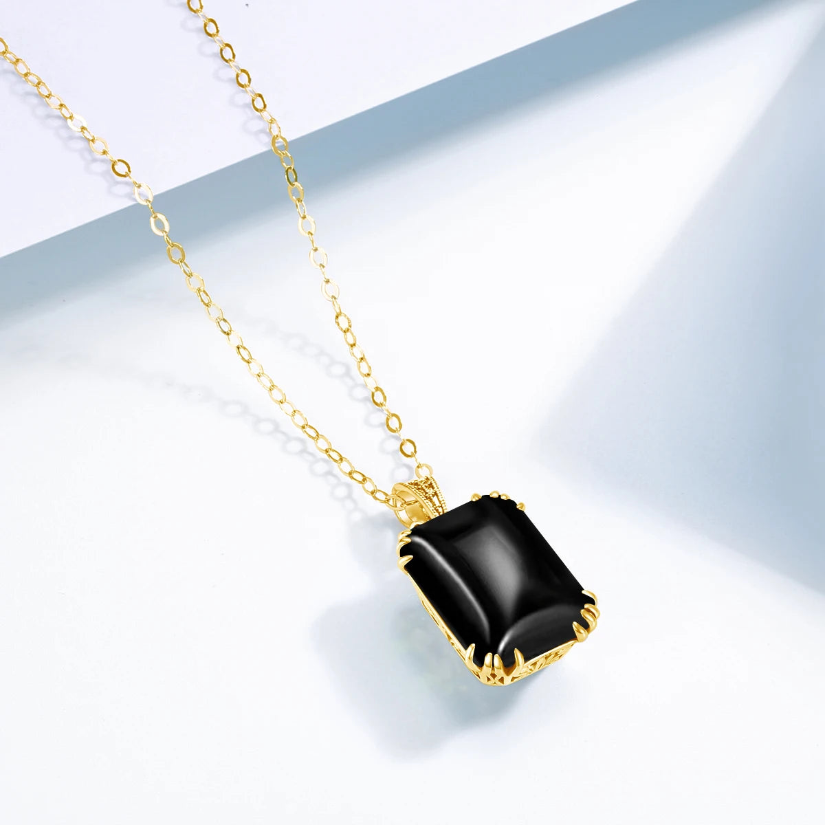 Noir Essence