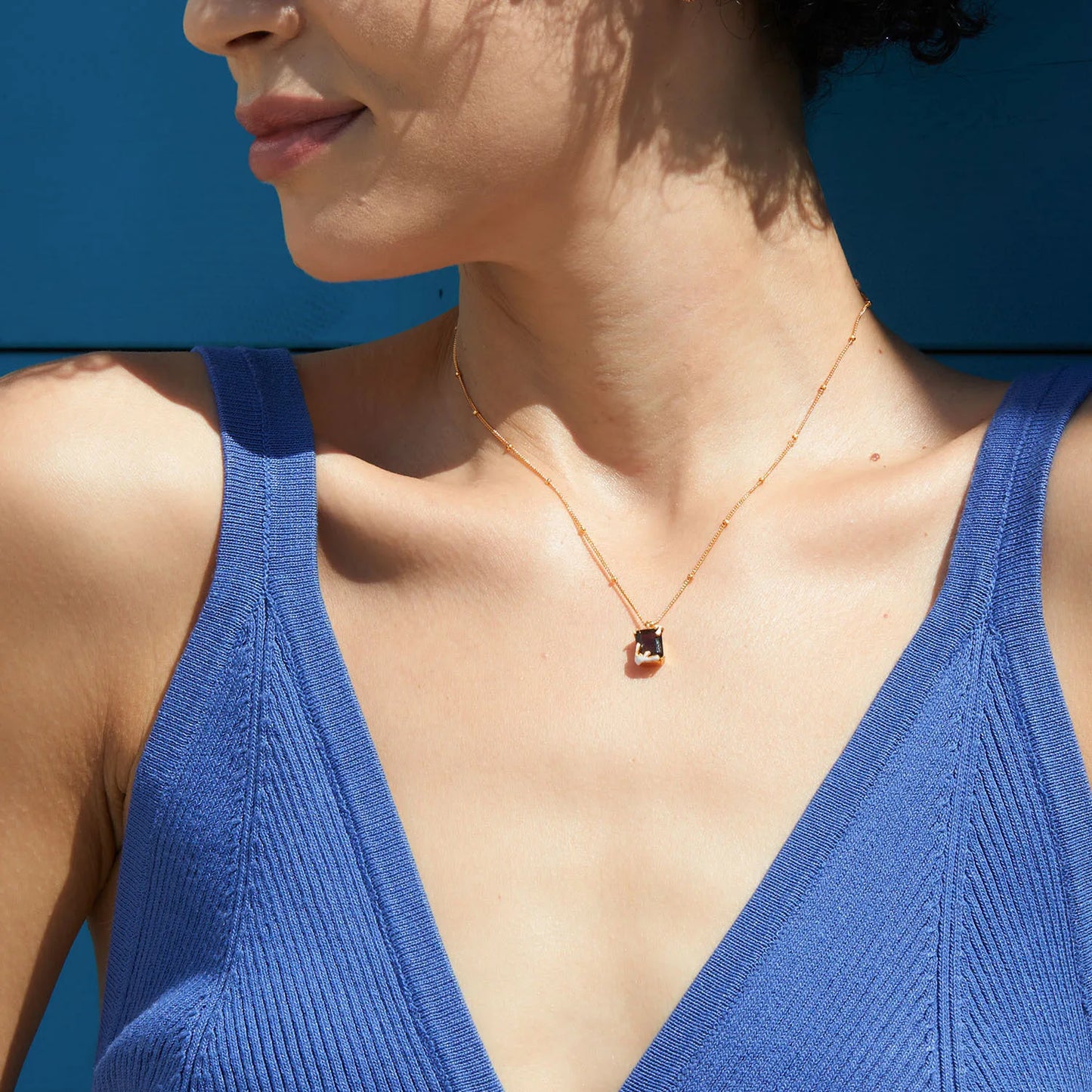 Vevet Night Necklace