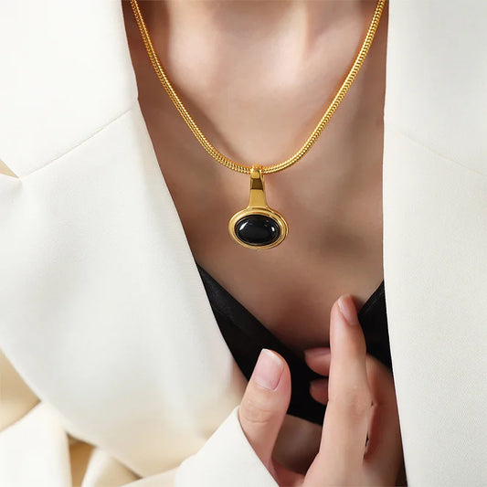 Velvet Night Necklace